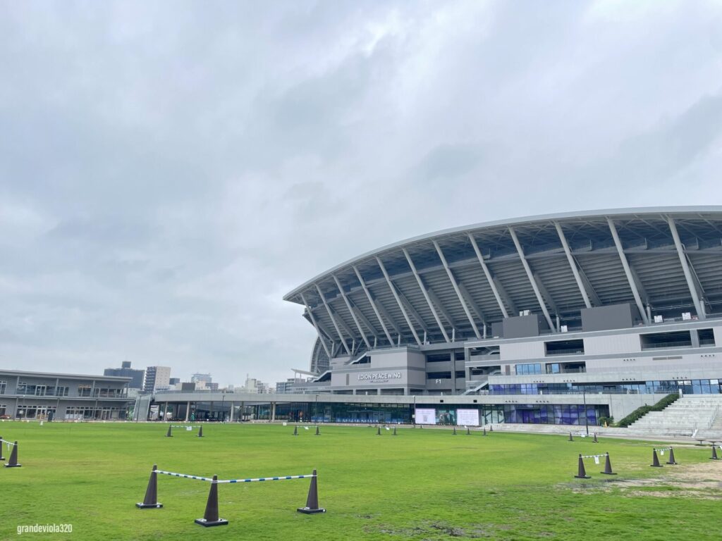 雨上がりの新スタジアム。エディオンピースウイング広島。